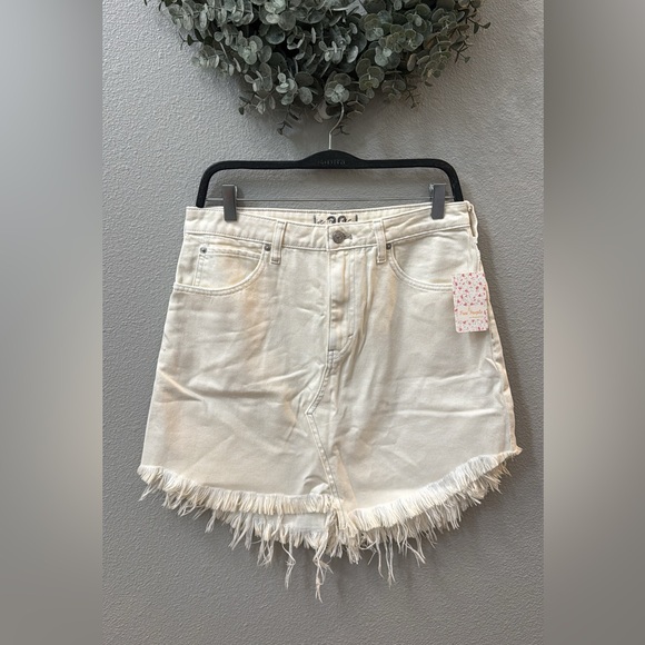 Women's Cream Frayed Skirt 🌟🇳 🇪 🇼 🌟 - Picture 1 of 3